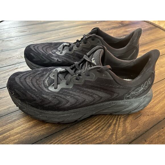Hoka One One Mens Arahi 6 1123194 BBLC Black Running Shoes Sneakers Size 11 D